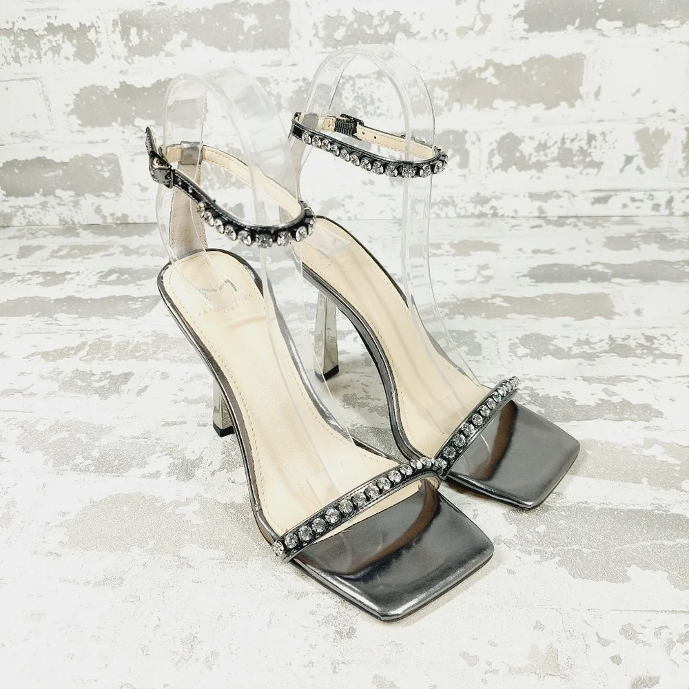 NEW Marc Fisher Karima Ankle Strap Heeled Sandals E588